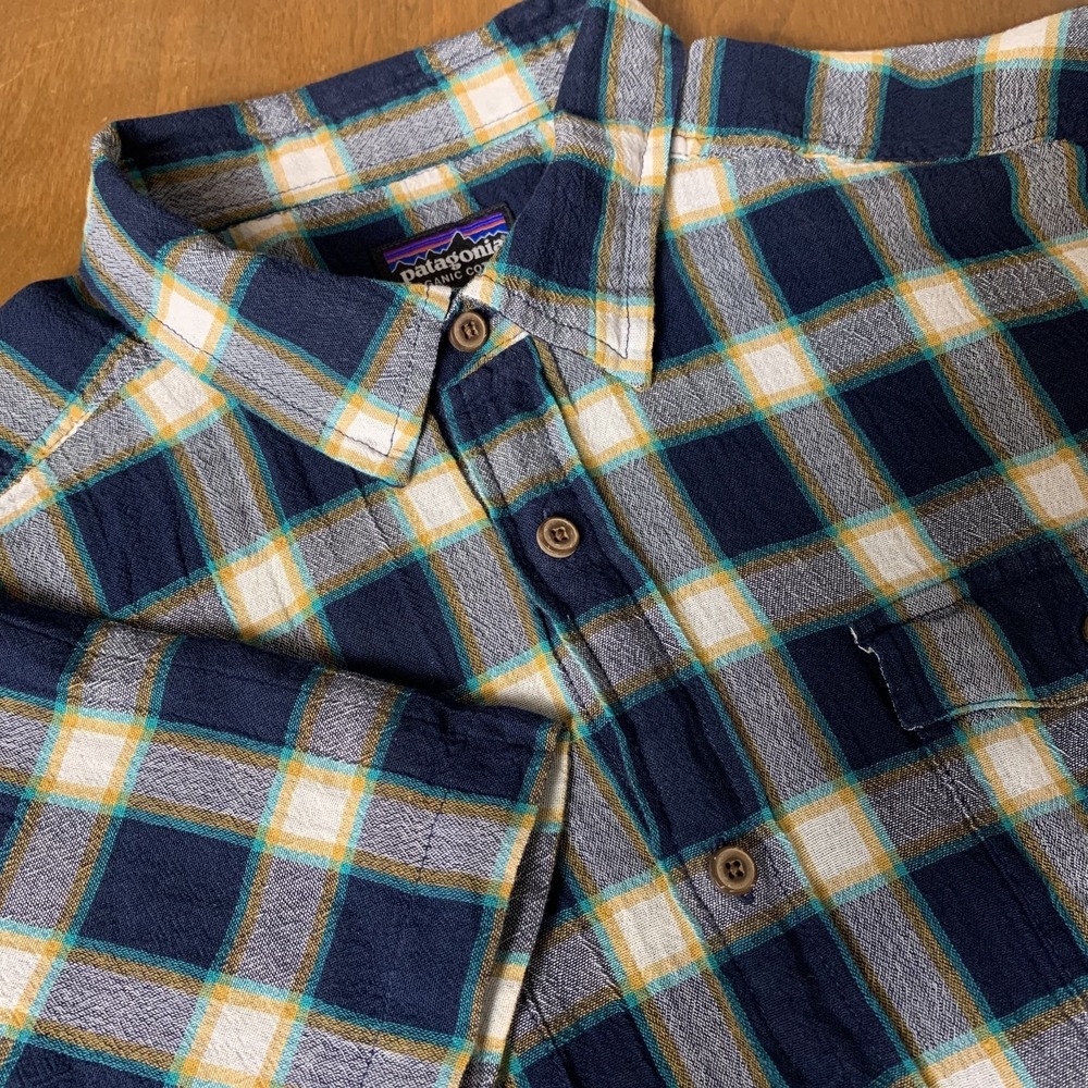 Patagonia Shirt Men’s L Plaid Short Sleeve Button Up Lightweight Organic Cotton